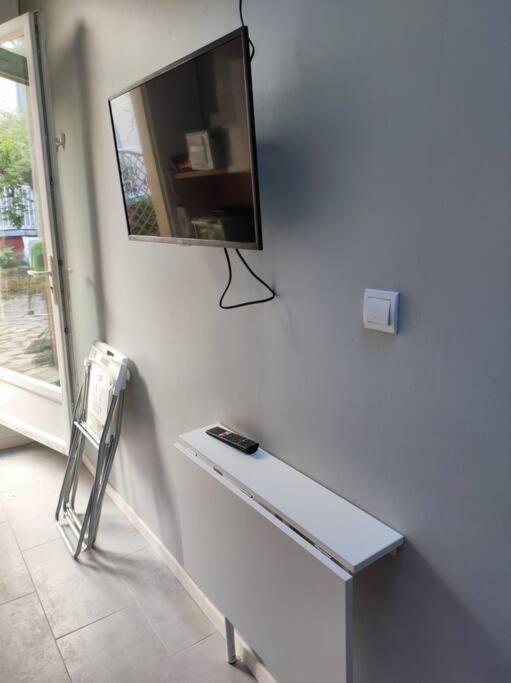 Garibaldi Mini-Maison Jardin Apartment Saint-Ouen  Ngoại thất bức ảnh