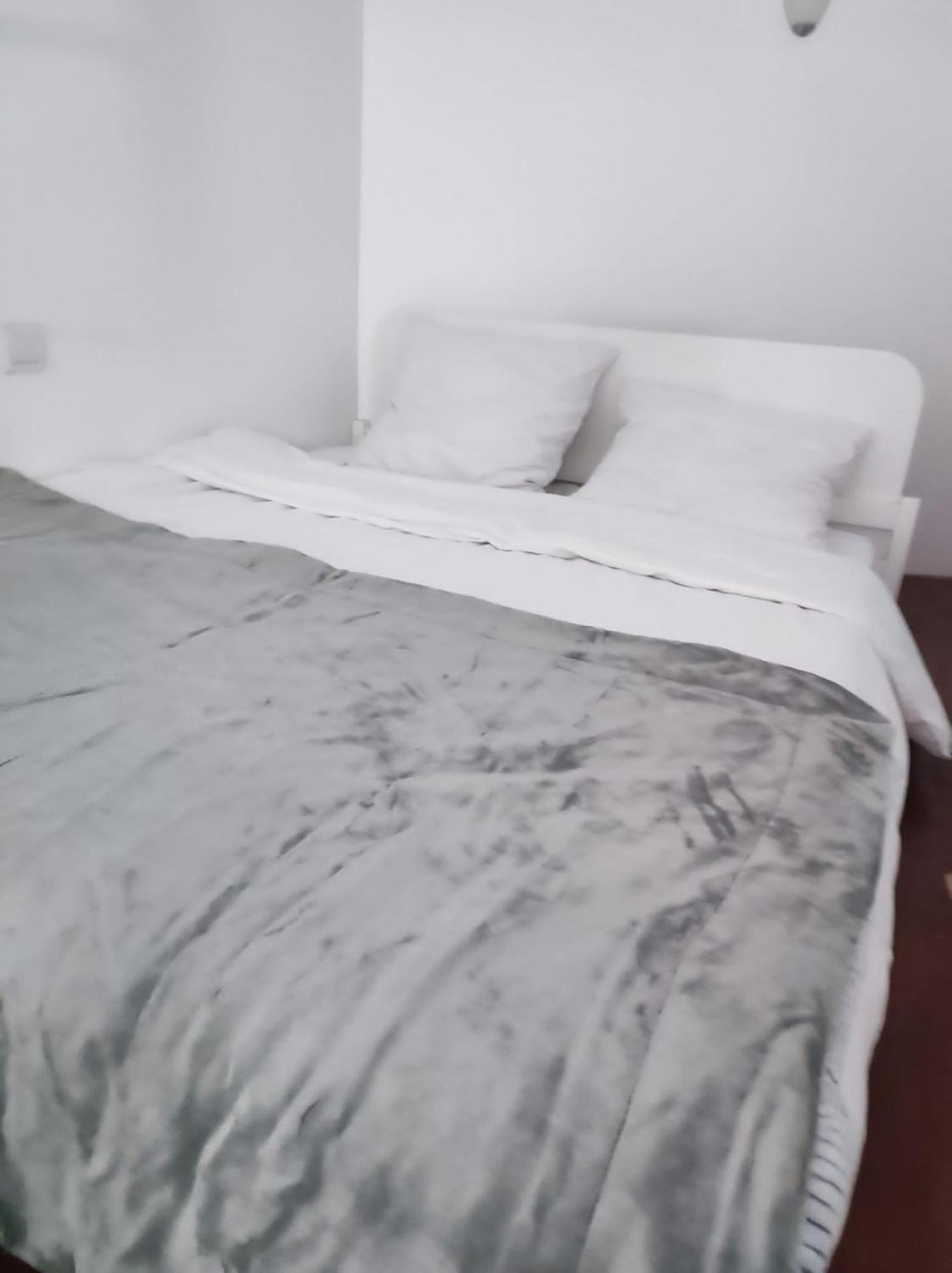 Garibaldi Mini-Maison Jardin Apartment Saint-Ouen  Ngoại thất bức ảnh